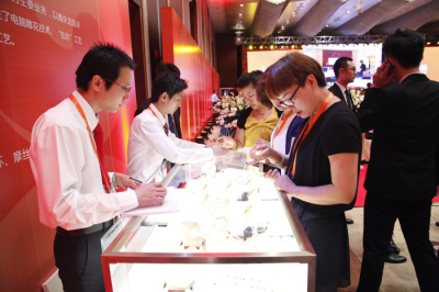 百泰首飾 以零售終端革新，鑄就國(guó)內(nèi)珠寶行業(yè)旗艦